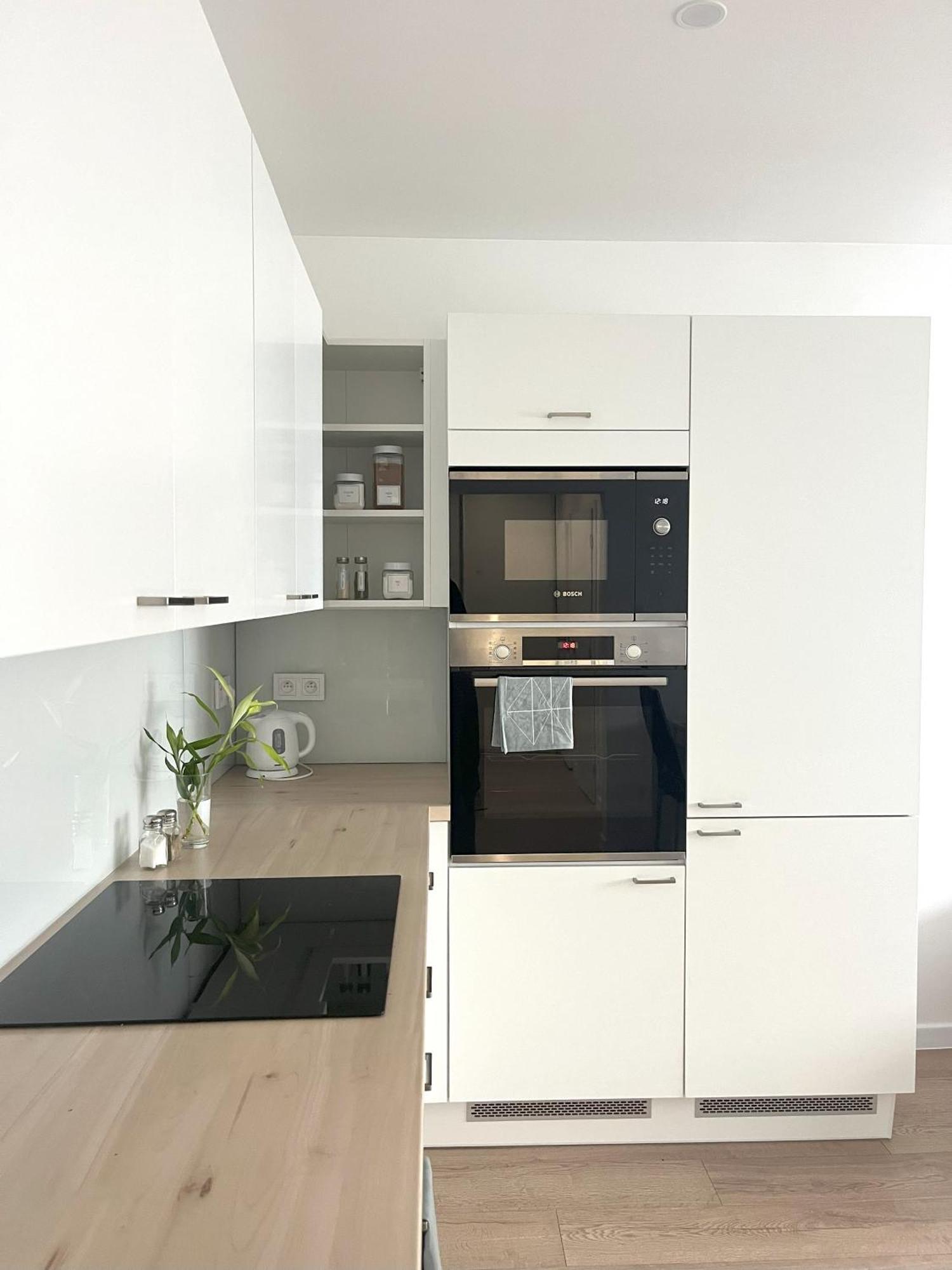Elegant Escape Apartment III - Free Parking, Easy Access To City Center Bratislava Ngoại thất bức ảnh